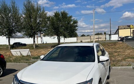 Toyota Camry, 2016 год, 2 100 000 рублей, 4 фотография