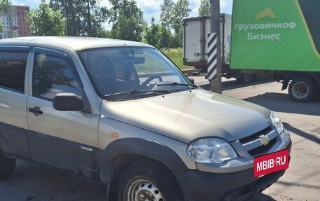Chevrolet Niva I рестайлинг, 2010 год, 500 000 рублей, 6 фотография