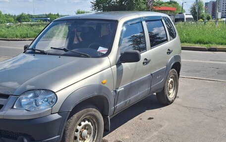 Chevrolet Niva I рестайлинг, 2010 год, 500 000 рублей, 7 фотография