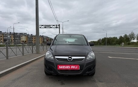 Opel Zafira B, 2013 год, 800 000 рублей, 3 фотография