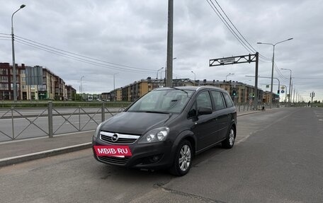 Opel Zafira B, 2013 год, 800 000 рублей, 2 фотография
