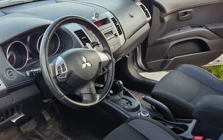 Mitsubishi Outlander III рестайлинг 3, 2012 год, 1 500 000 рублей, 10 фотография