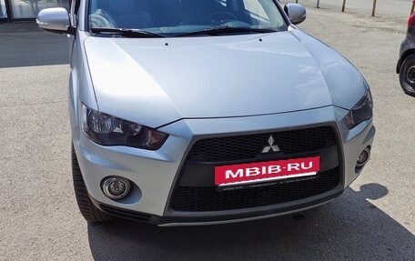 Mitsubishi Outlander III рестайлинг 3, 2012 год, 1 500 000 рублей, 7 фотография