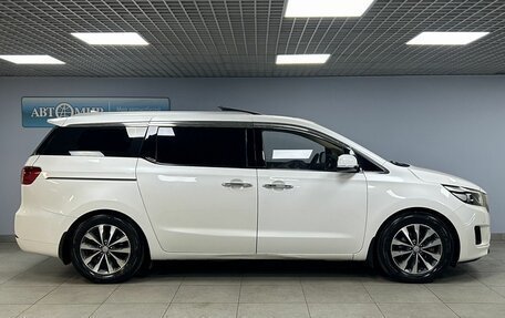 KIA Carnival III, 2016 год, 2 349 000 рублей, 8 фотография