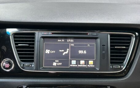 KIA Carnival III, 2016 год, 2 349 000 рублей, 23 фотография