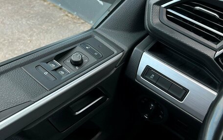 Volkswagen Multivan T6 рестайлинг, 2020 год, 4 940 800 рублей, 23 фотография