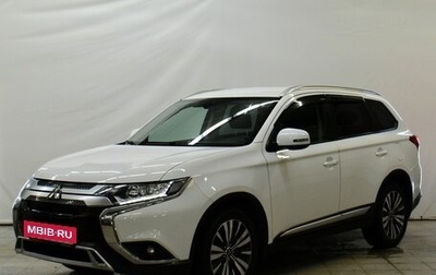 Mitsubishi Outlander III рестайлинг 3, 2019 год, 2 399 000 рублей, 1 фотография