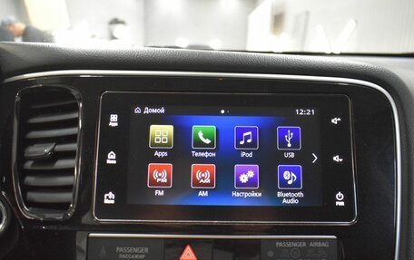 Mitsubishi Outlander III рестайлинг 3, 2019 год, 2 399 000 рублей, 12 фотография