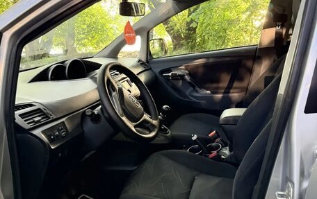 Toyota Verso I, 2009 год, 830 000 рублей, 4 фотография
