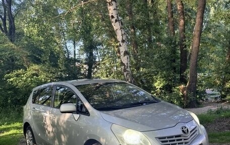 Toyota Verso I, 2009 год, 830 000 рублей, 2 фотография