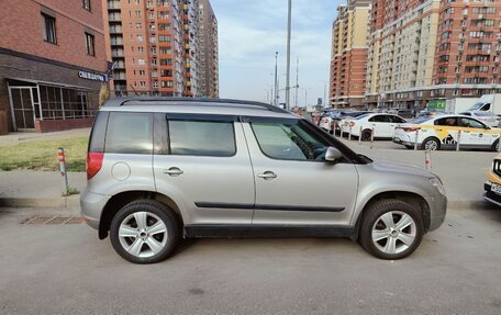 Skoda Yeti I рестайлинг, 2013 год, 500 000 рублей, 2 фотография