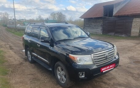 Toyota Land Cruiser 200, 2013 год, 3 000 000 рублей, 10 фотография