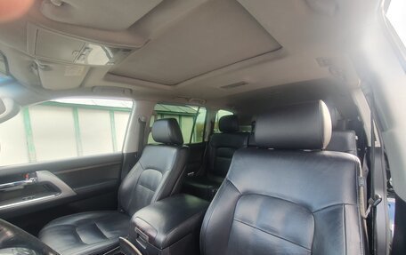 Toyota Land Cruiser 200, 2013 год, 3 000 000 рублей, 22 фотография