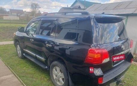 Toyota Land Cruiser 200, 2013 год, 3 000 000 рублей, 8 фотография