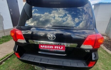 Toyota Land Cruiser 200, 2013 год, 3 000 000 рублей, 23 фотография