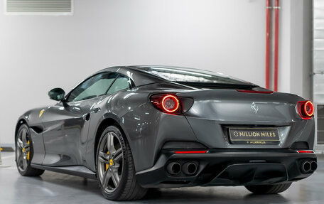 Ferrari Portofino, 2019 год, 19 000 000 рублей, 16 фотография