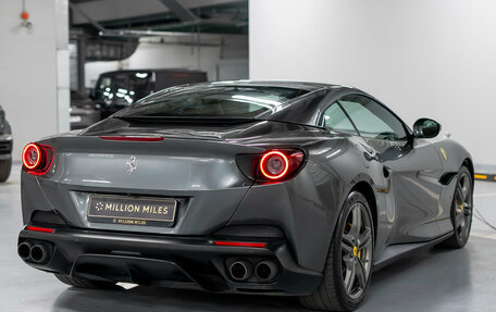 Ferrari Portofino, 2019 год, 19 000 000 рублей, 11 фотография