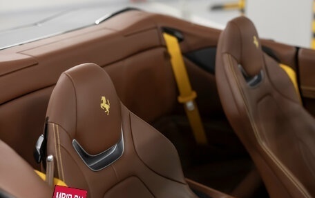 Ferrari Portofino, 2019 год, 19 000 000 рублей, 37 фотография