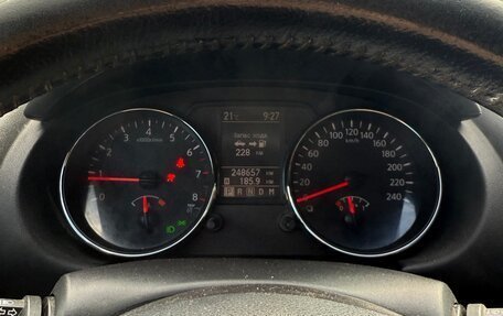 Nissan Qashqai, 2011 год, 900 000 рублей, 9 фотография