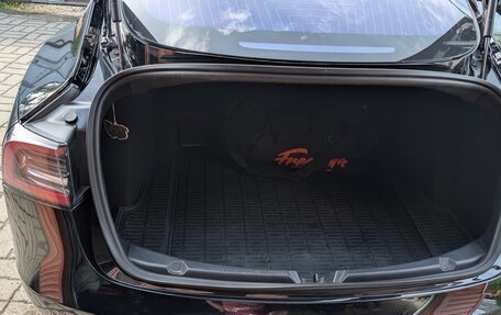 Tesla Model 3 I, 2018 год, 2 999 999 рублей, 9 фотография