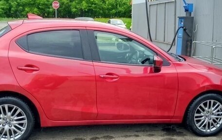 Mazda 2 III, 2019 год, 1 400 000 рублей, 3 фотография