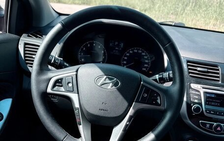 Hyundai Solaris II рестайлинг, 2015 год, 1 060 000 рублей, 16 фотография