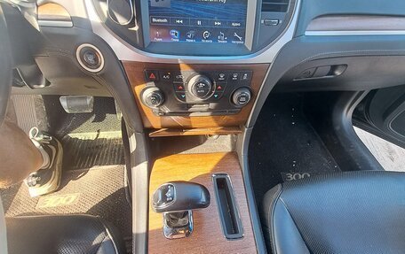 Chrysler 300C II, 2012 год, 1 600 000 рублей, 8 фотография