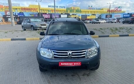 Renault Duster I рестайлинг, 2014 год, 800 000 рублей, 1 фотография