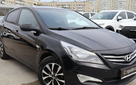 Hyundai Solaris II рестайлинг, 2015 год, 849 000 рублей, 1 фотография