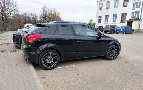 KIA cee'd I рестайлинг, 2011 год, 650 000 рублей, 2 фотография