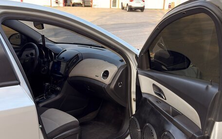 Chevrolet Cruze II, 2013 год, 695 000 рублей, 6 фотография