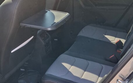 Volkswagen Tiguan II, 2019 год, 2 890 000 рублей, 8 фотография