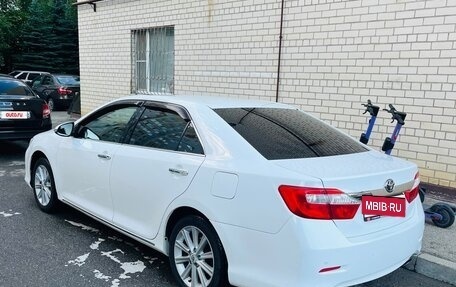 Toyota Camry, 2012 год, 1 620 000 рублей, 4 фотография