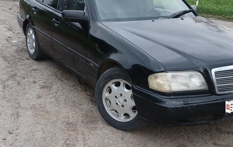 Mercedes-Benz C-Класс, 1994 год, 330 000 рублей, 2 фотография