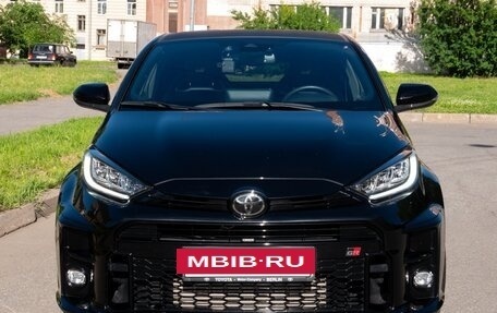 Toyota Yaris, 2020 год, 4 800 000 рублей, 3 фотография
