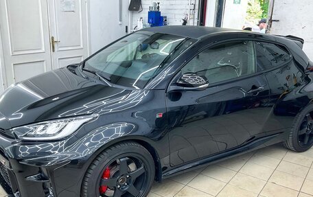 Toyota Yaris, 2020 год, 4 800 000 рублей, 17 фотография