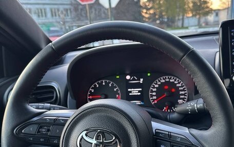 Toyota Yaris, 2020 год, 4 800 000 рублей, 8 фотография