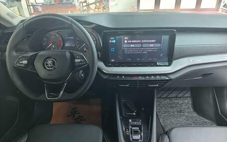 Skoda Octavia IV, 2024 год, 2 350 000 рублей, 9 фотография