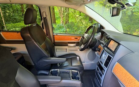 Chrysler Voyager IV, 2008 год, 1 500 000 рублей, 9 фотография
