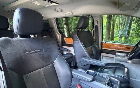 Chrysler Voyager IV, 2008 год, 1 500 000 рублей, 18 фотография