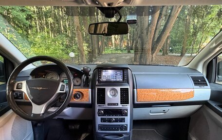 Chrysler Voyager IV, 2008 год, 1 500 000 рублей, 14 фотография
