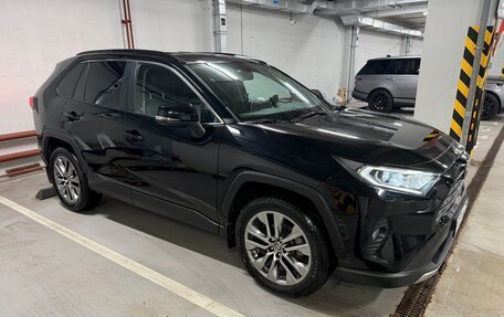 Toyota RAV4, 2020 год, 3 350 000 рублей, 5 фотография