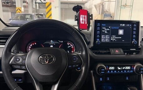 Toyota RAV4, 2020 год, 3 350 000 рублей, 9 фотография