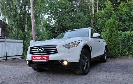Infiniti FX II, 2012 год, 1 700 000 рублей, 2 фотография
