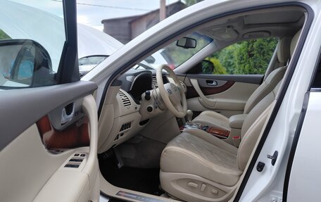 Infiniti FX II, 2012 год, 1 700 000 рублей, 11 фотография
