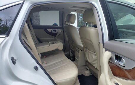Infiniti FX II, 2012 год, 1 700 000 рублей, 13 фотография