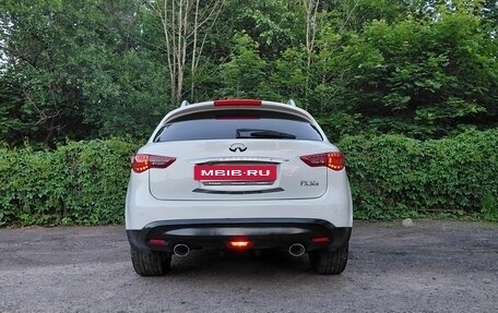 Infiniti FX II, 2012 год, 1 700 000 рублей, 6 фотография