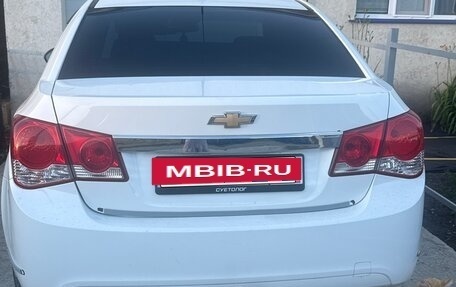Chevrolet Cruze II, 2012 год, 620 000 рублей, 3 фотография