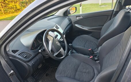 Hyundai Solaris II рестайлинг, 2016 год, 650 000 рублей, 10 фотография