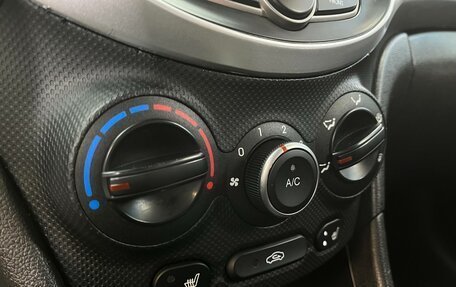 Hyundai Solaris II рестайлинг, 2015 год, 1 075 423 рублей, 14 фотография